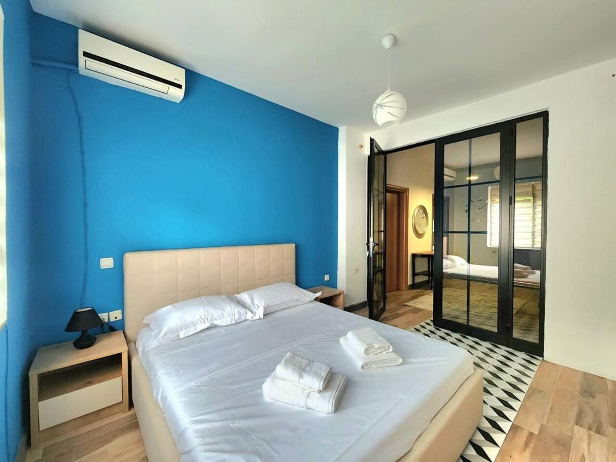Turqoise Flat In City Center With 24H Self Check In Тирана Экстерьер фото