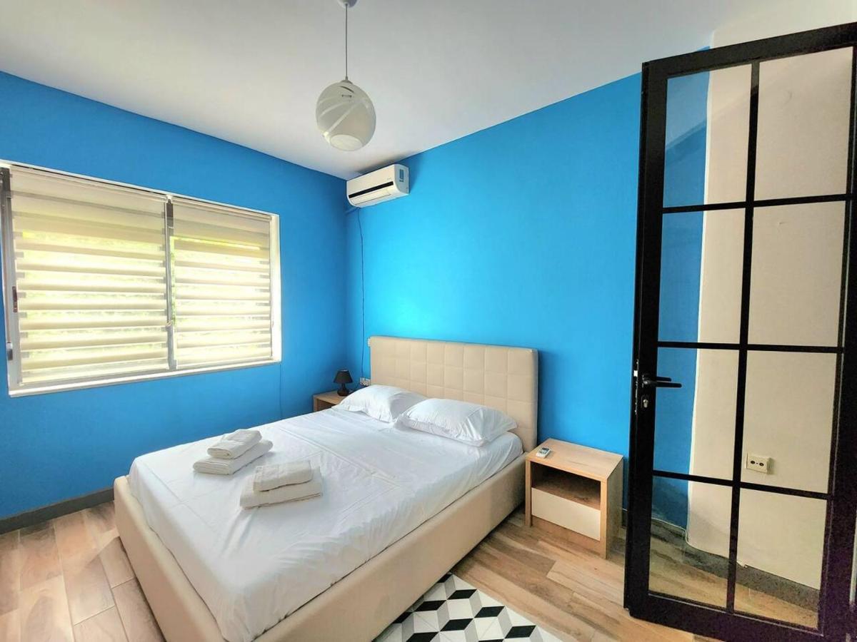 Turqoise Flat In City Center With 24H Self Check In Тирана Экстерьер фото