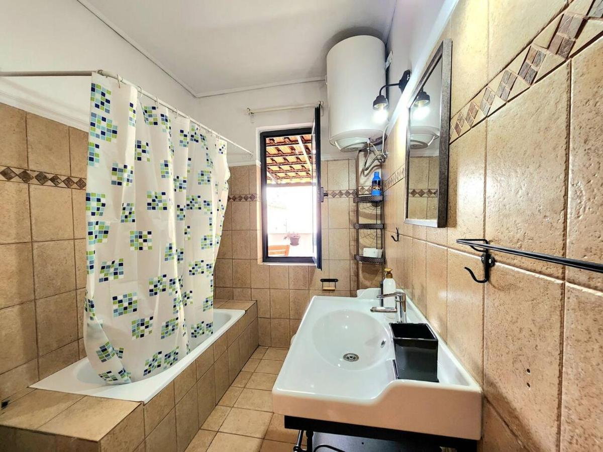 Turqoise Flat In City Center With 24H Self Check In Тирана Экстерьер фото